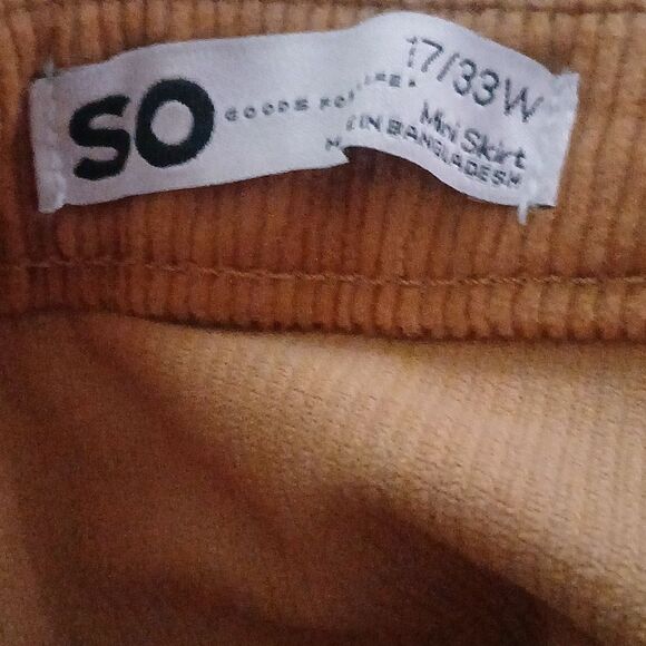 SO lace up mini corduroy mustard color fall winter mini  skirt Sz 17  33W NWT - Picture 8 of 8